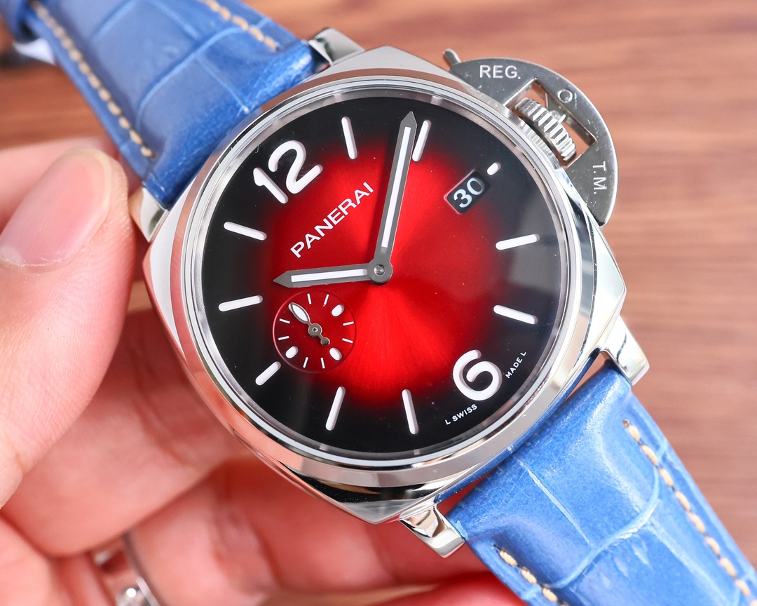 Panerai Luminor 42mm Silver - watch1776