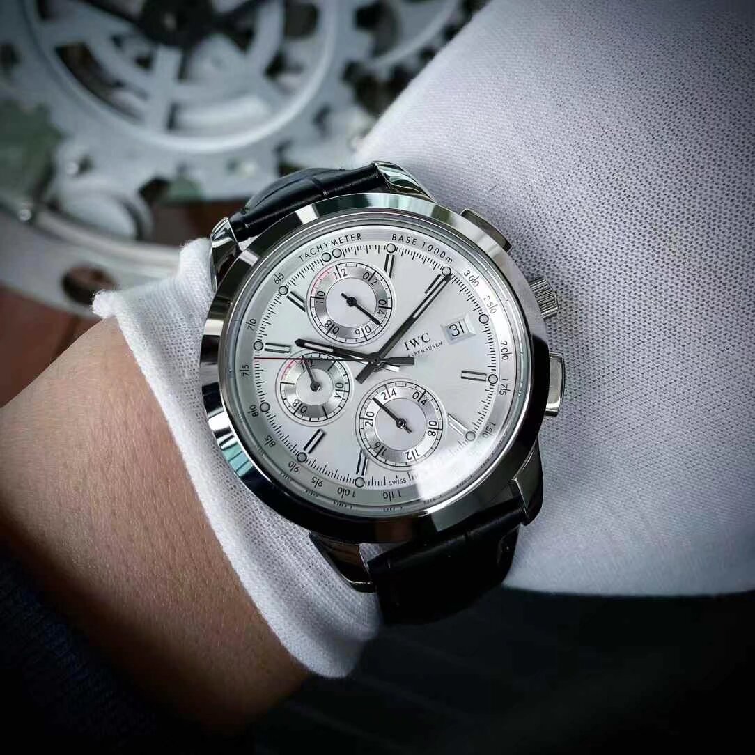 Classic Watch 42mm - watch2081