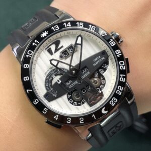 Classic Watch 44mm - watch2095