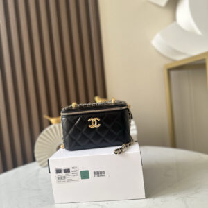 bag0679 Chanel Bag Black Gold Hardware