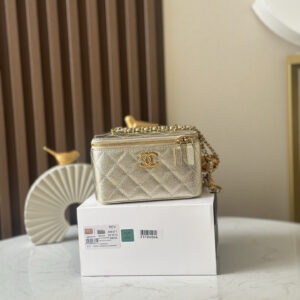 bag0680 Chanel Vanity Gold Gold Hardware