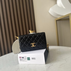 bag0688 Chanel Bag Black Gold Hardware