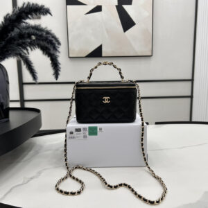 bag0709 Chanel Vanity Gold Hardware
