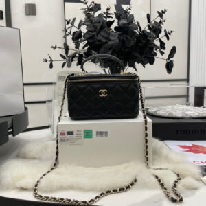 bag0785 Chanel Top Handle Large Gold Hardware
