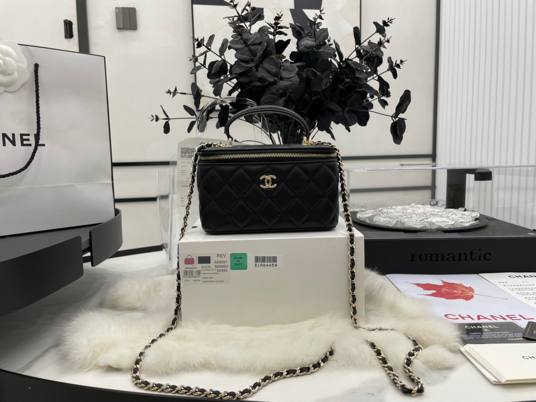 bag0785 Chanel Top Handle Large Gold Hardware