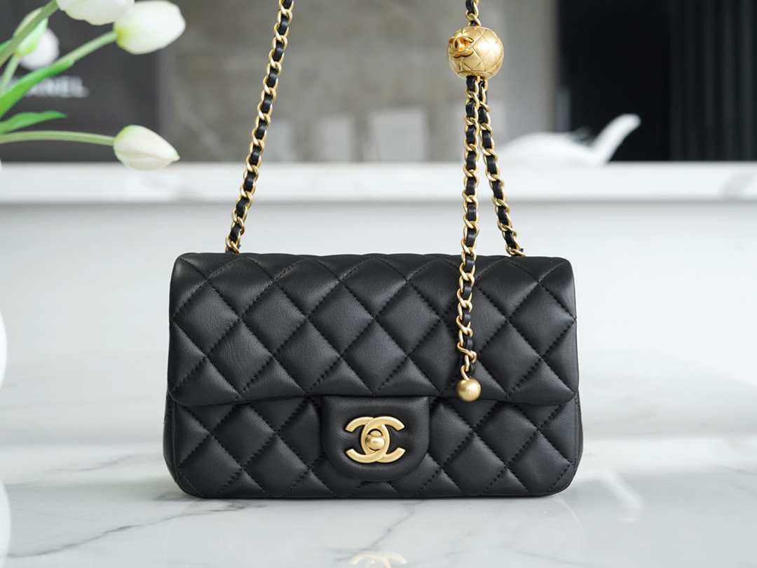 bag0800 Chanel Hobo Mini Black Gold Hardware