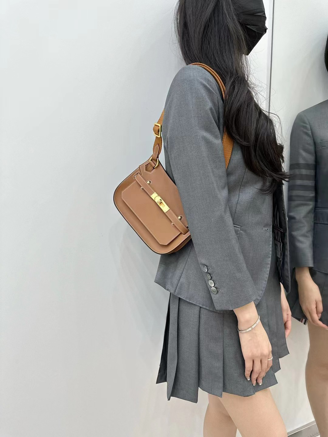 hm0675 Hermes Jypsiere Top Handle Bag Gold Brown Gold Brown Brown Silver Hardware - Image 2