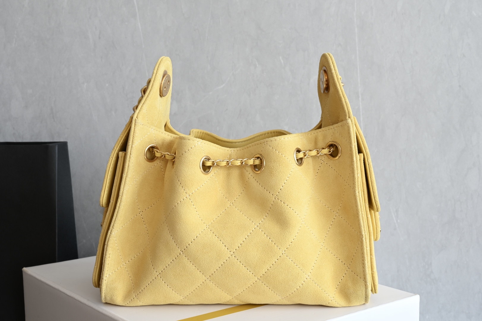 bag0079 Chanel 25 Bag Hobo Mini Yellow Gold Hardware - Image 2