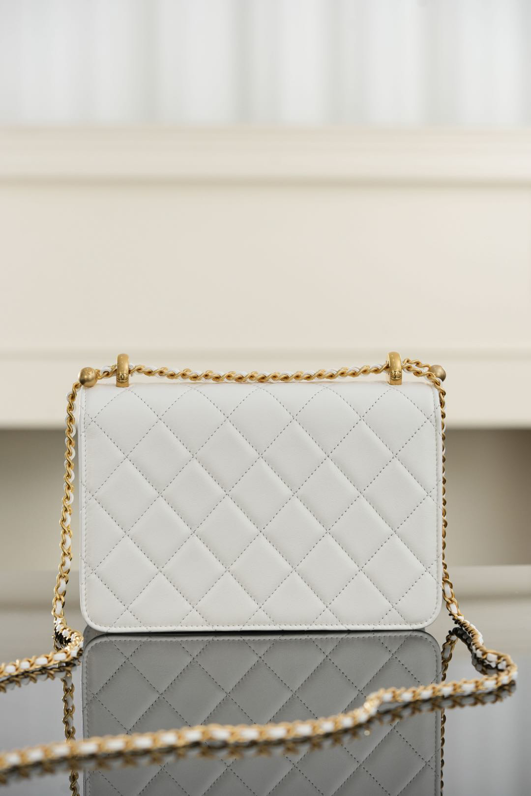 bag0084 Chanel Bag White Gold Hardware - Image 2
