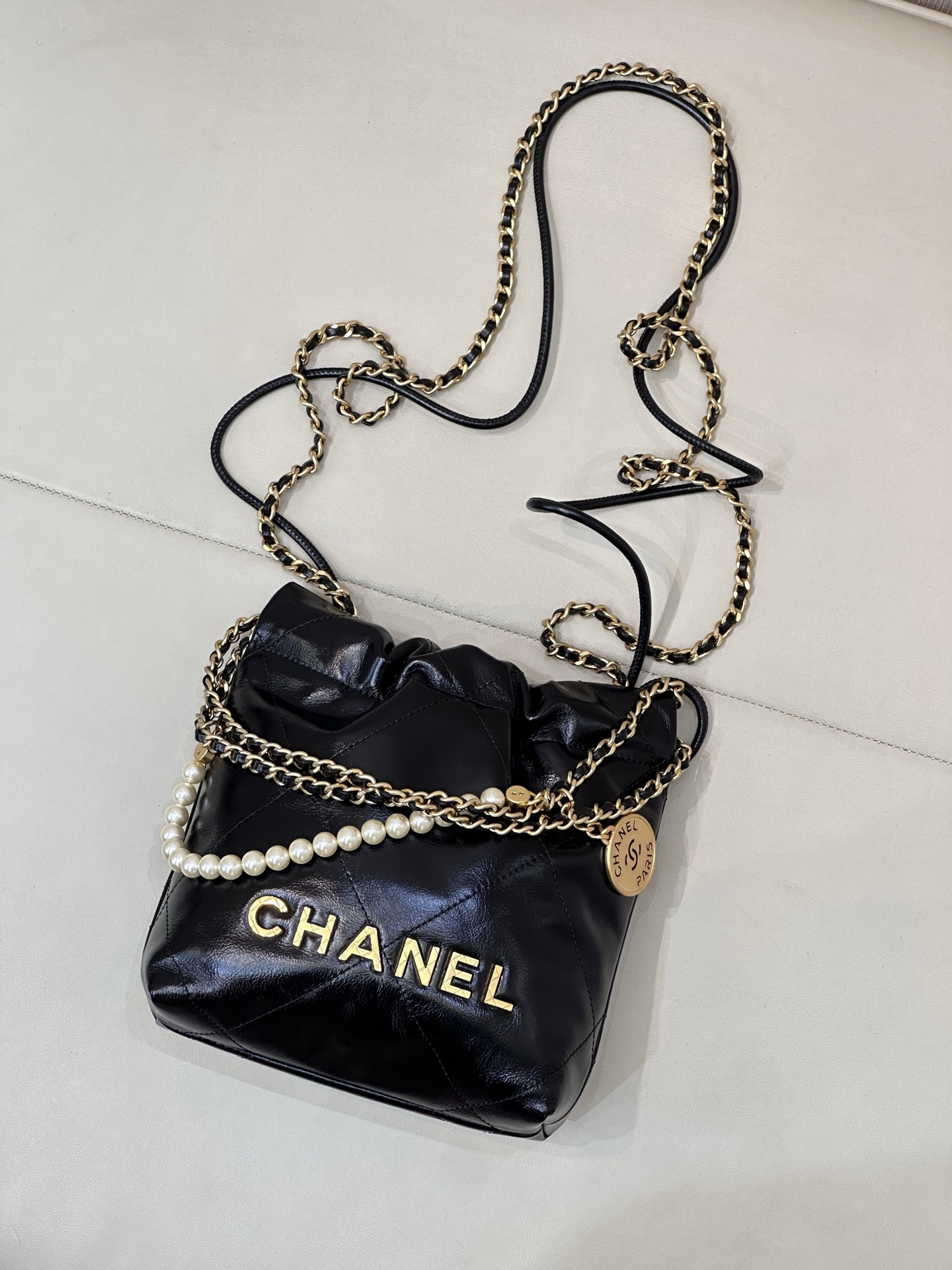 bag0099 Chanel Bag Black Gold Hardware - Image 2