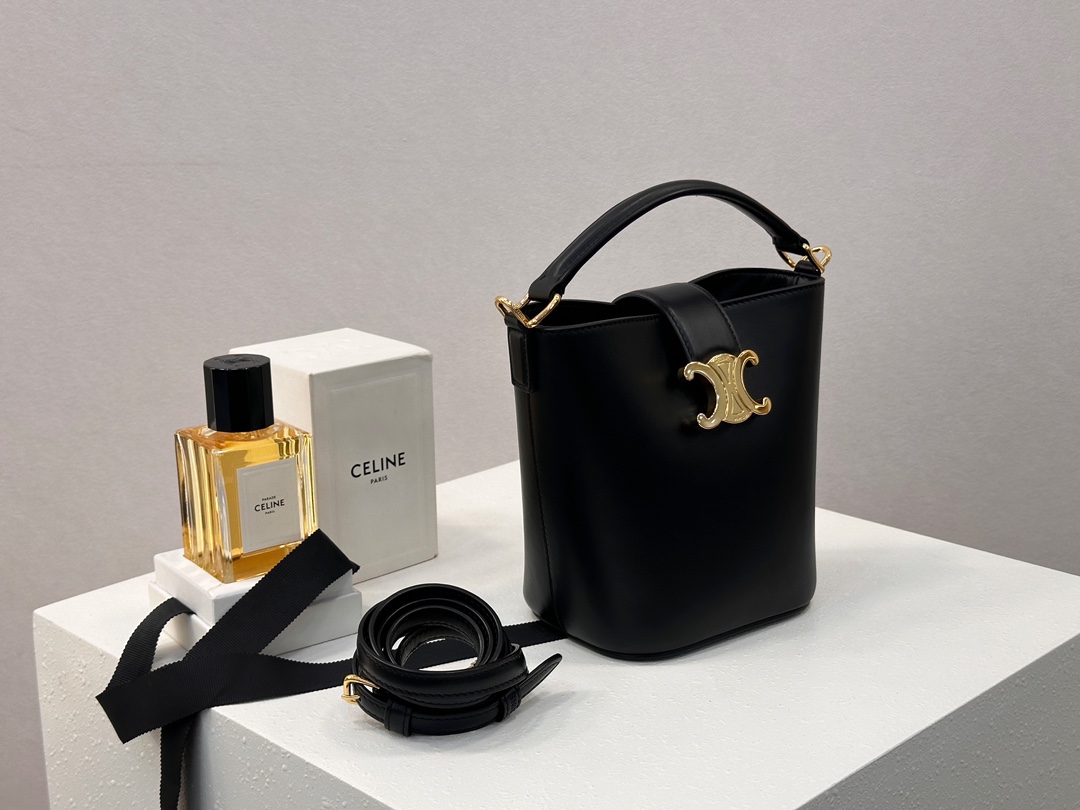 cel0011 Celine Triomphe Louise Black Gold Hardware Flap Bag - Image 2