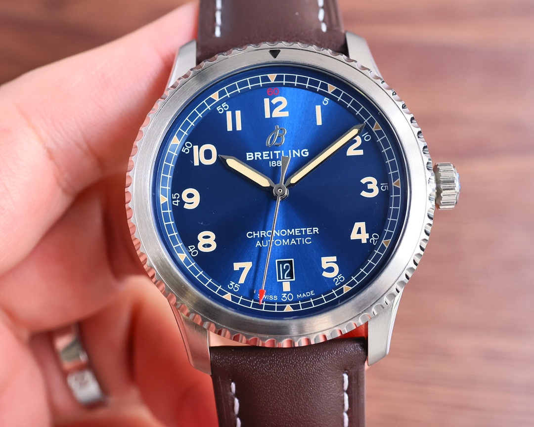 Breitling Pilot 41mm White / Silver - watch0079 - Image 2