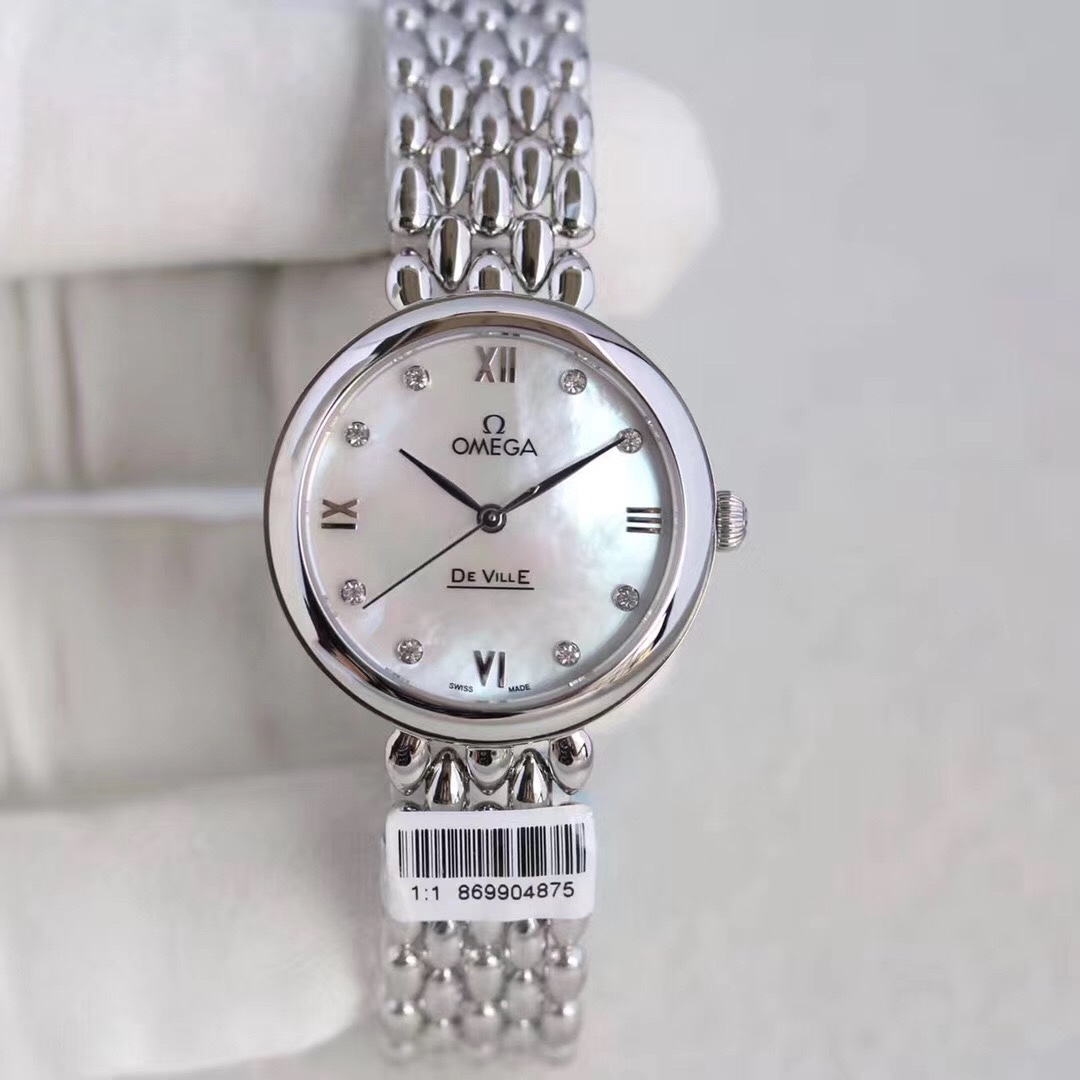 Classic Watch 32.7mm White / Gold - watch0176 - Image 2