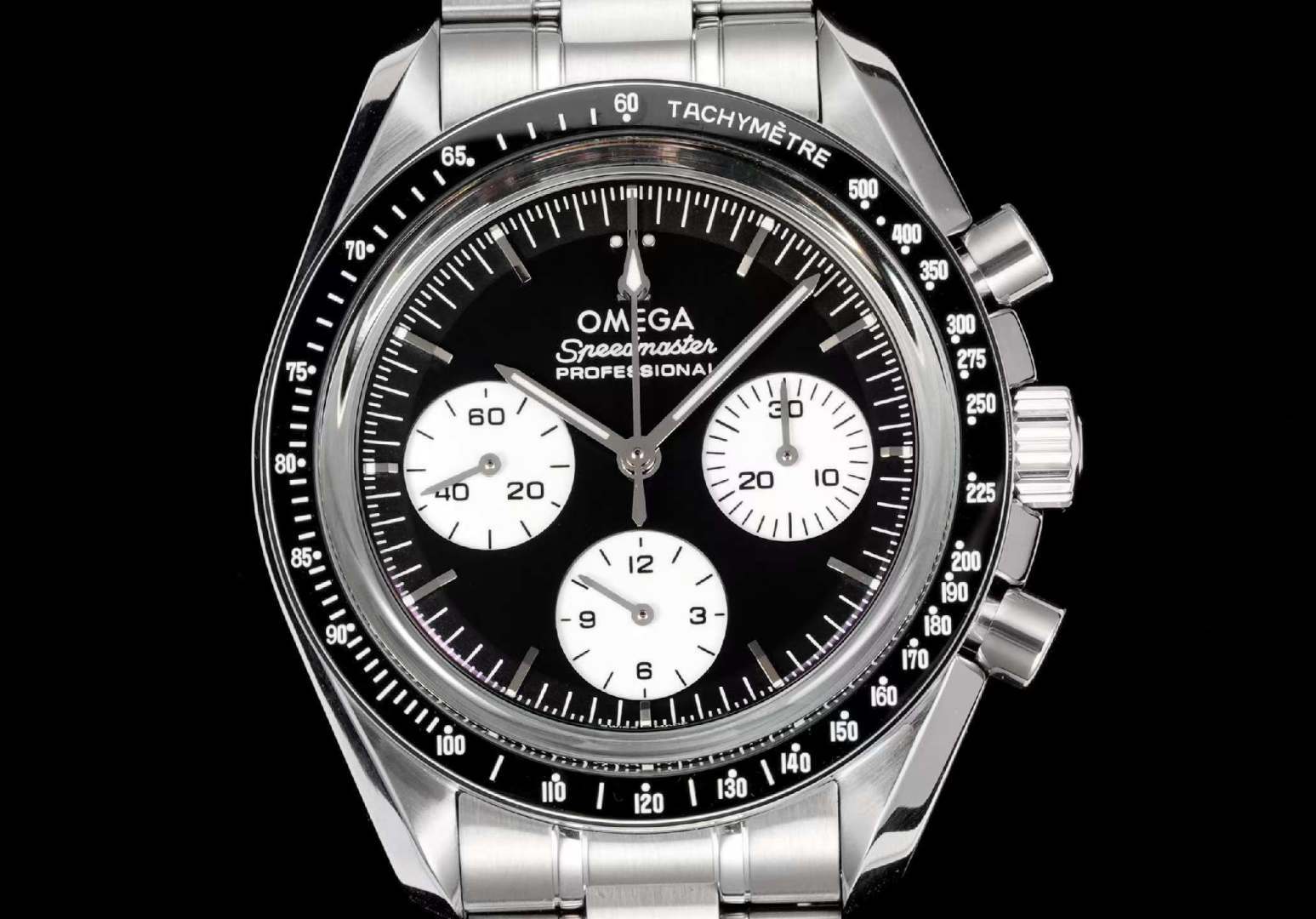 Omega Speedmaster 42mm Black / White - watch0268 - Image 2