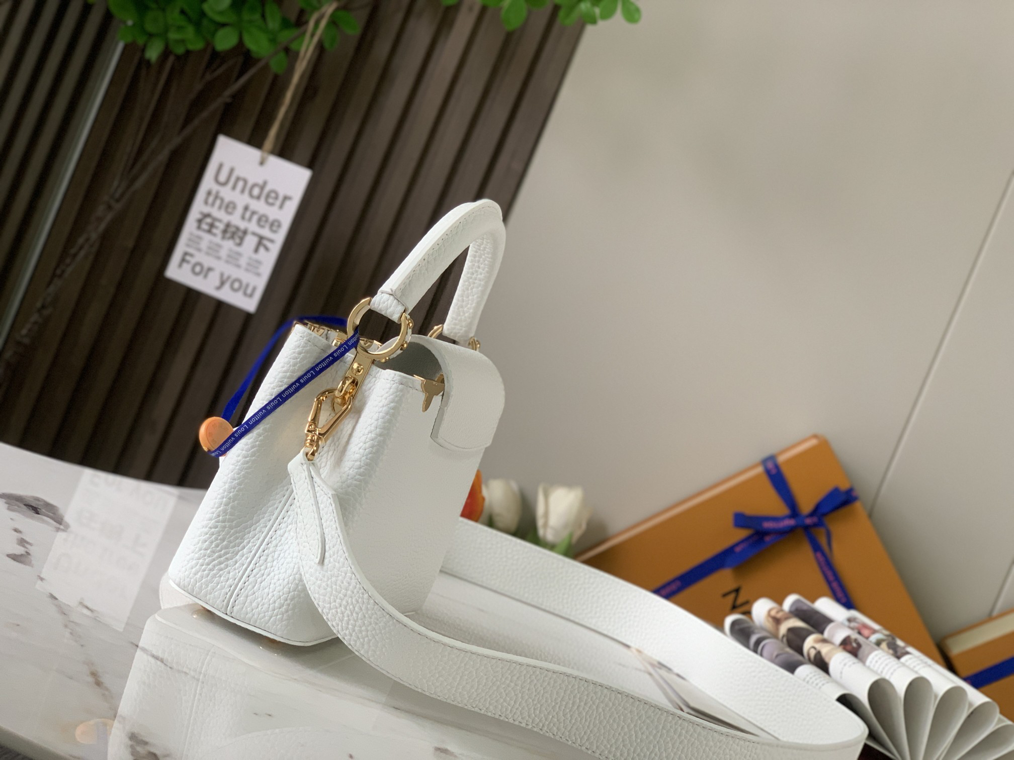 lv0097 Louis Vuitton M56669 Bag with Dynamic Code - Image 2