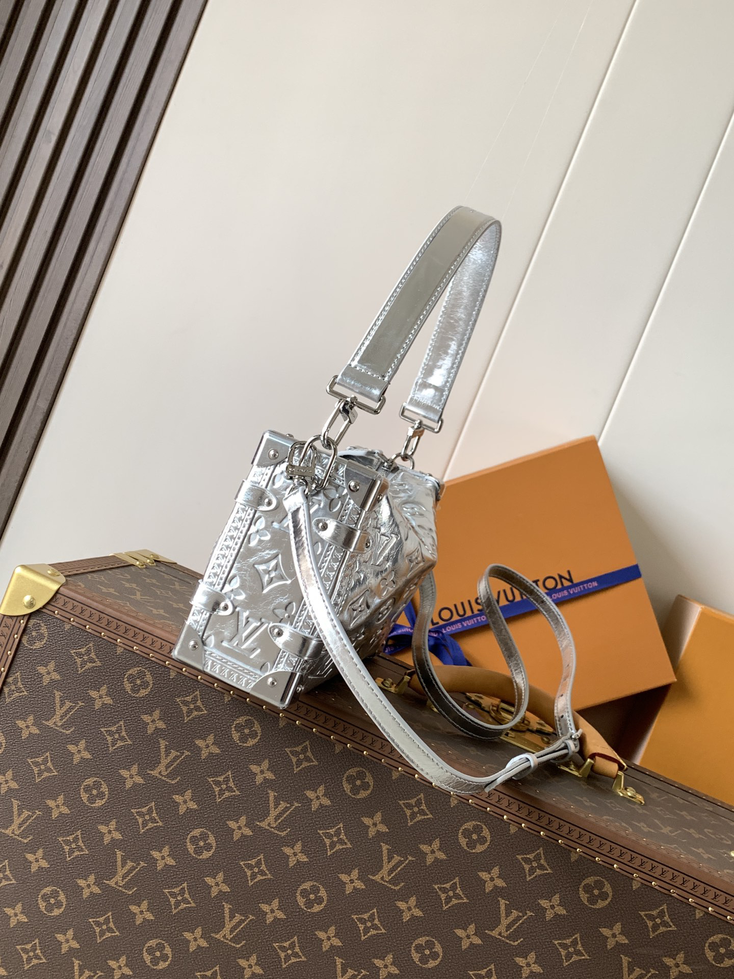 lv0124 Louis Vuitton M26223 M2566 Wallet Medium with Dynamic Code - Image 2
