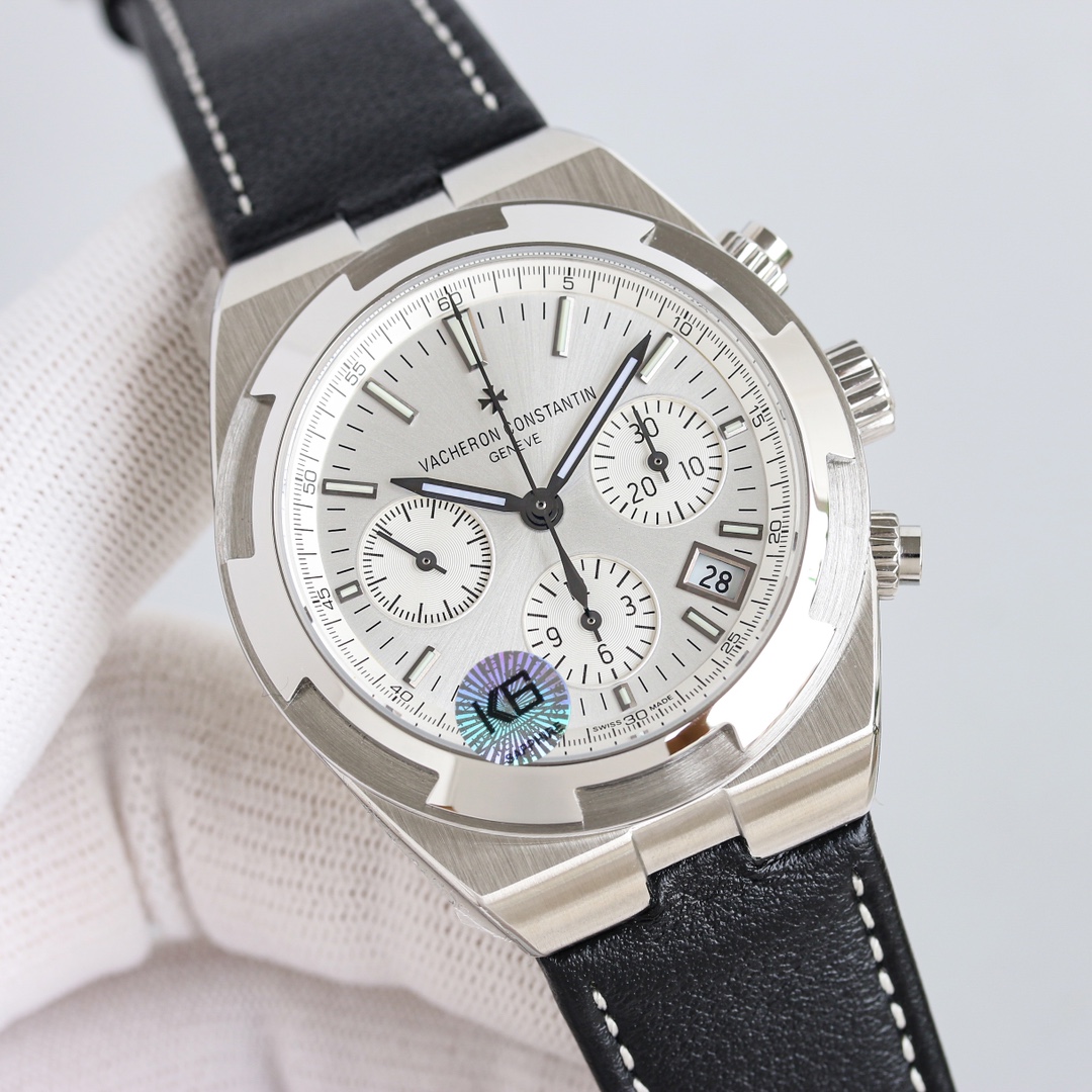 Vacheron Constantin Overseas 41mm White / Rose Gold - watch0650 - Image 2