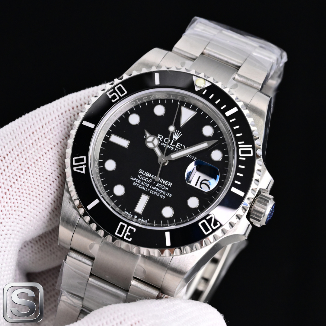 Rolex Submariner 41mm Black / White - watch0701 - Image 2