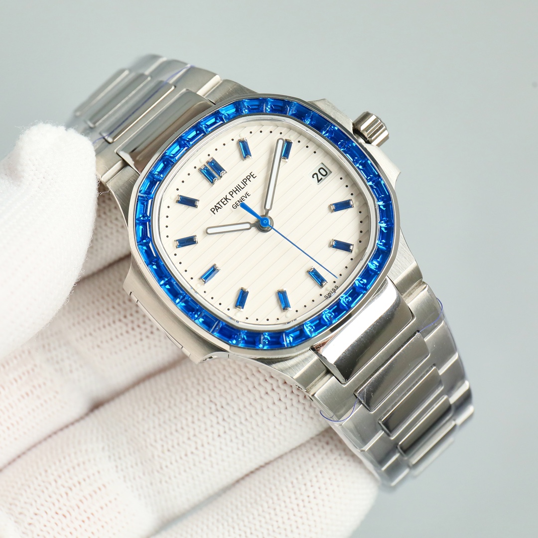 Patek Philippe Nautilus 35.2mm - watch0764 - Image 2