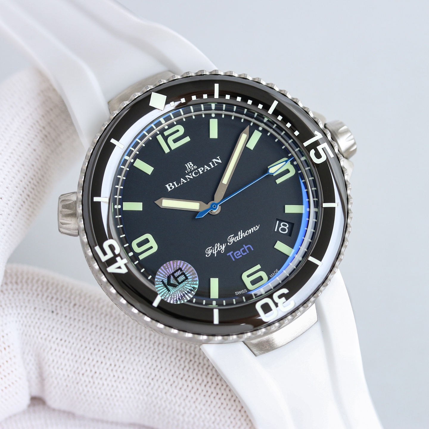 Blancpain Fifty Fathoms 45mm Black / White - watch0850 - Image 2