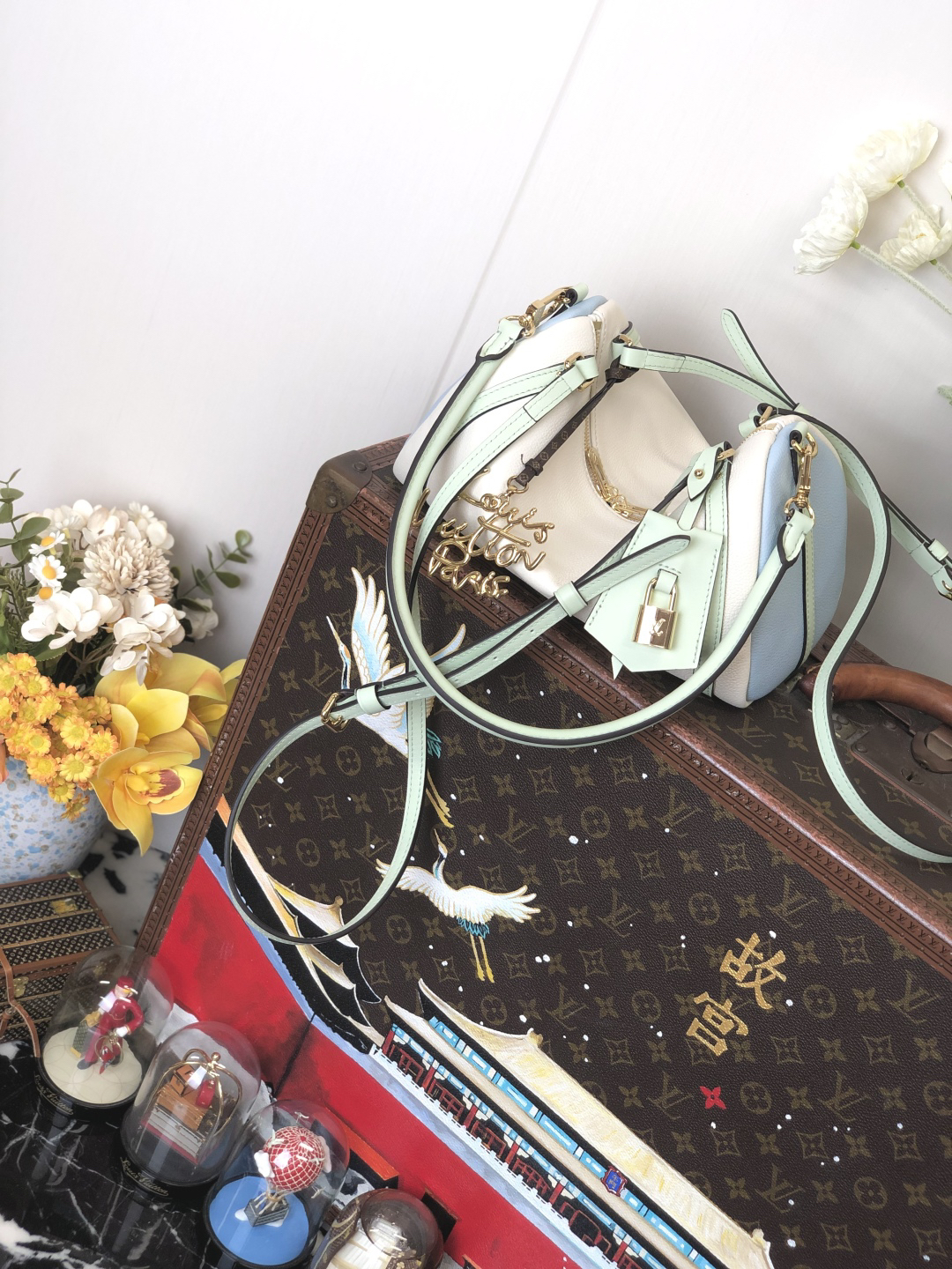 lv0152 Louis Vuitton M26039 M29392 M26905 AR Travel Bag Small with Dynamic Code - Image 2