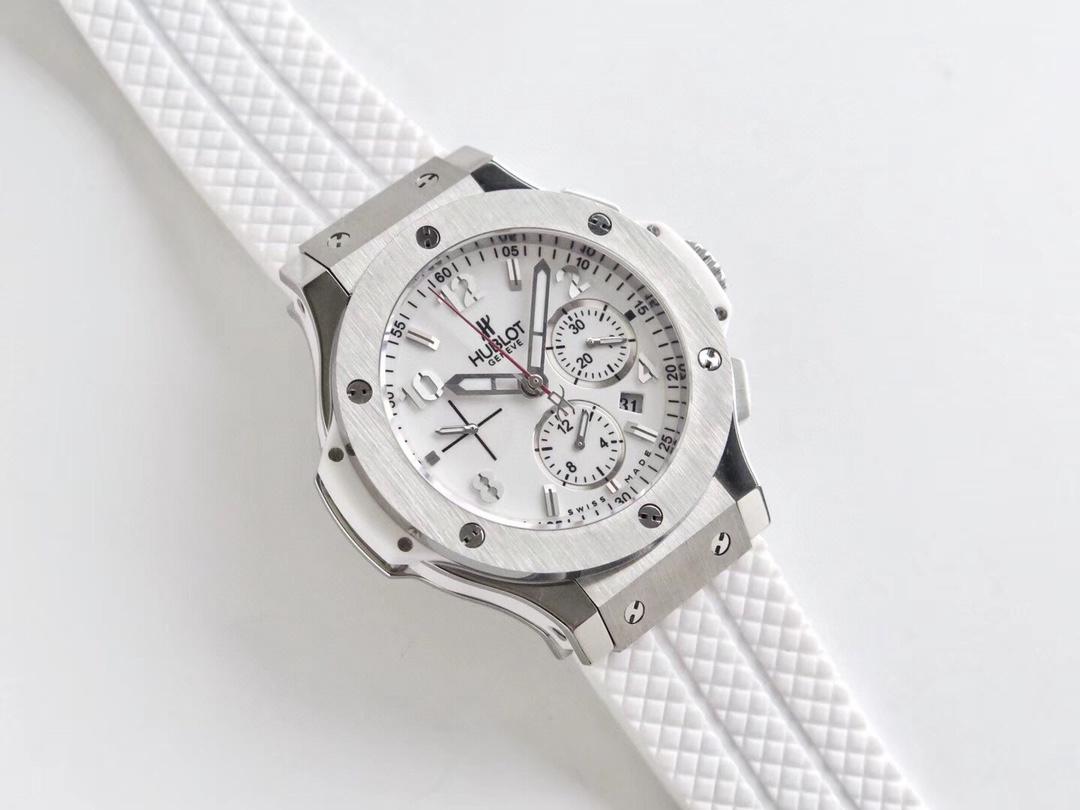 Hublot Big Bang 44mm White / Gold - watch0898 - Image 2