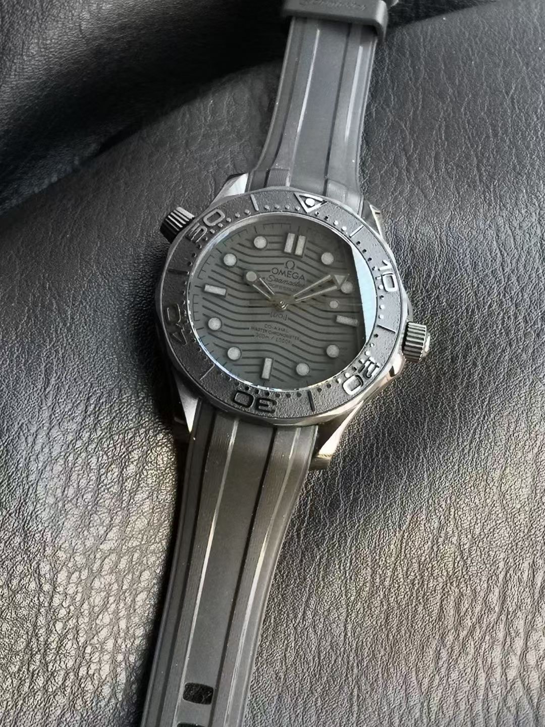 Omega Seamaster 43.5mm Black - watch0927 - Image 2