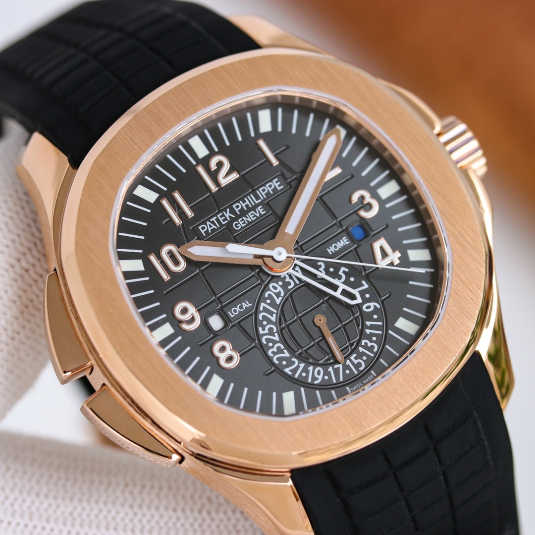 Patek Philippe Aquanaut 40.8mm Black / White - watch1096 - Image 2