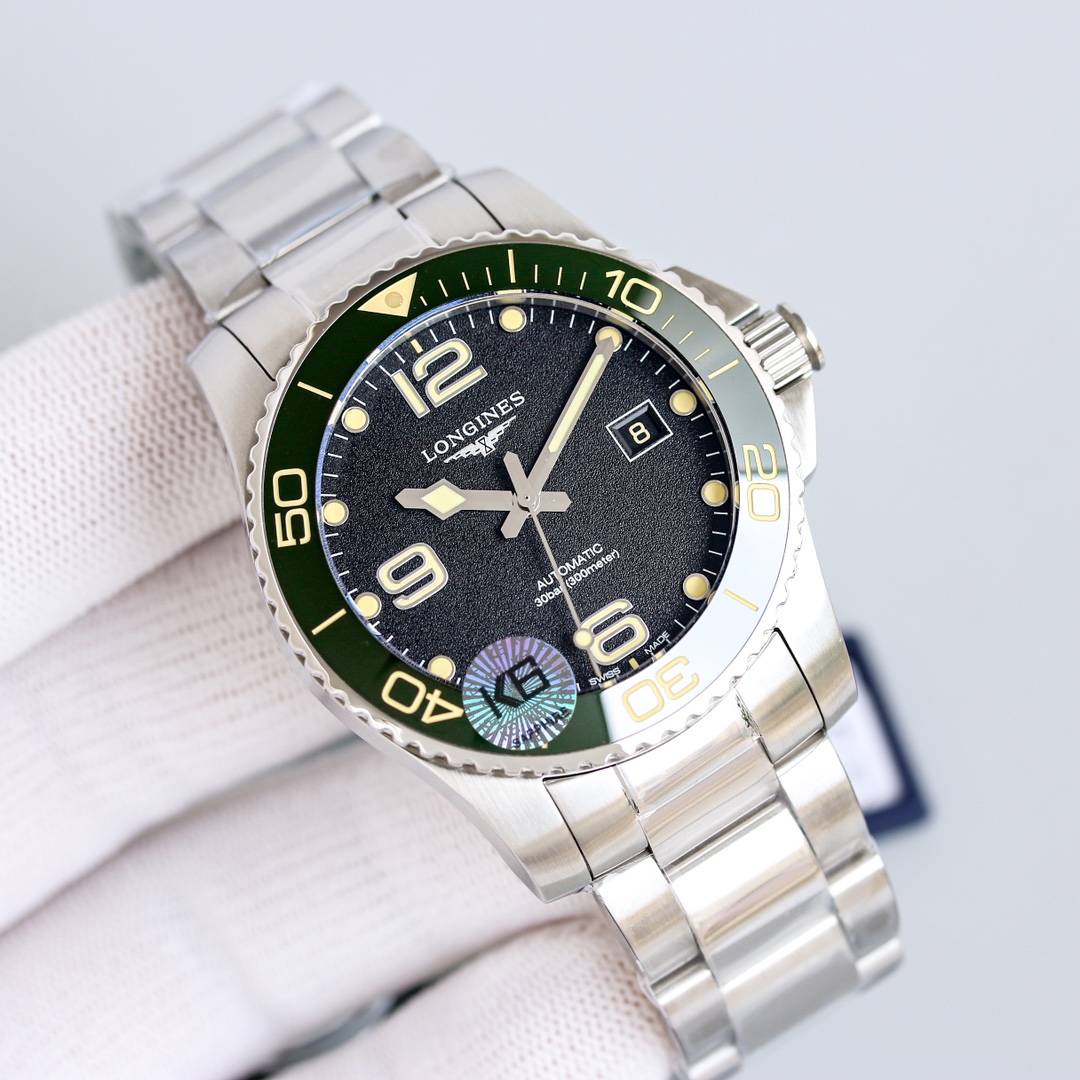 Longines Conquest Green / Gold - watch1308 - Image 2
