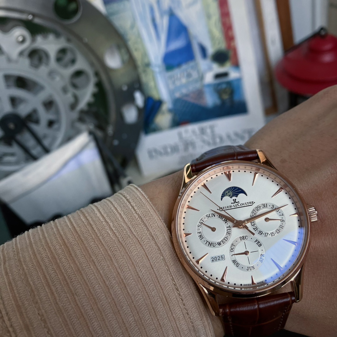 Jaeger-LeCoultre Watch 42mm Rose Gold / Silver - watch1385 - Image 2