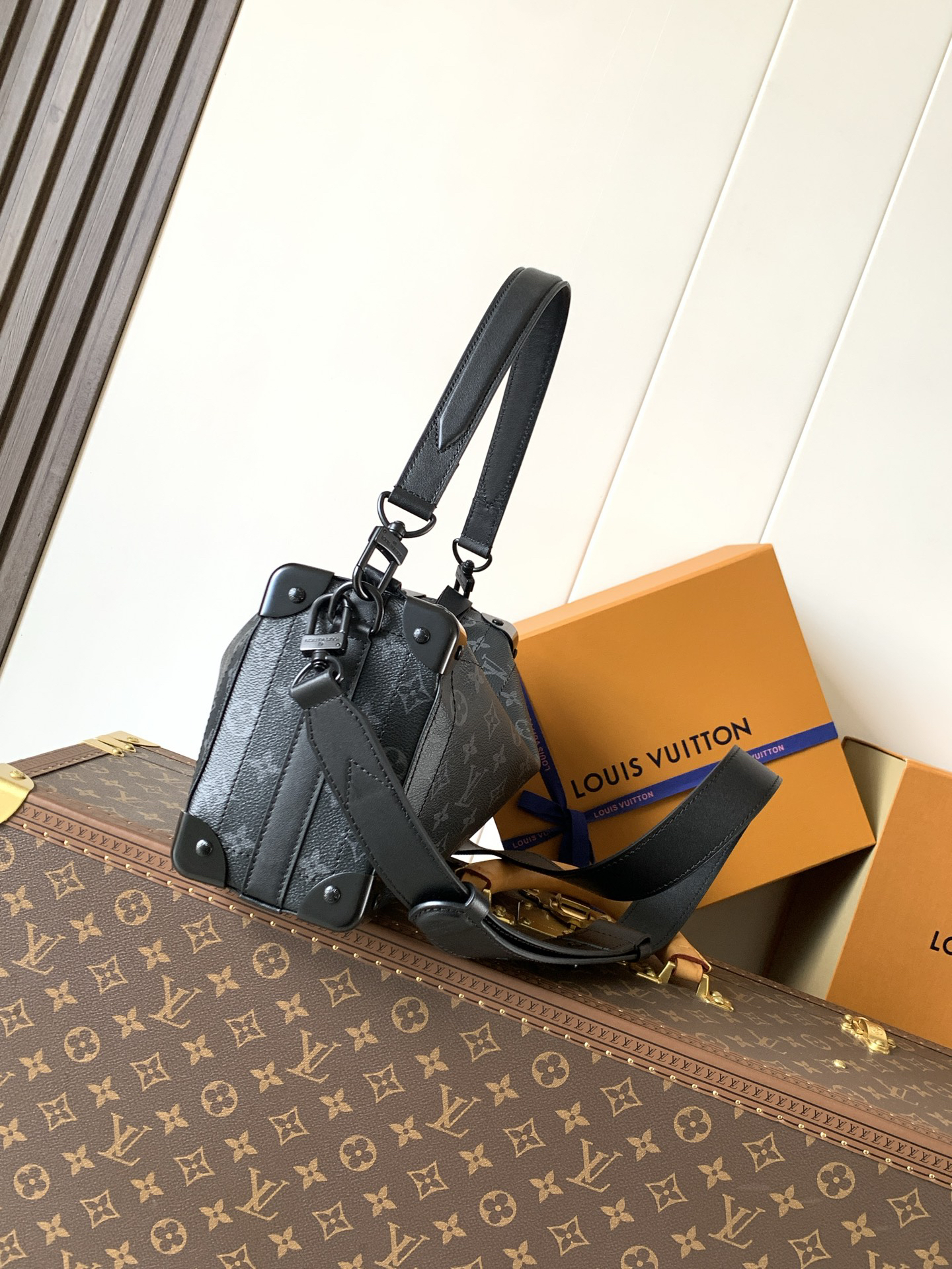 lv0197 Louis Vuitton M11744 Top Handle Bag with Dynamic Code - Image 2