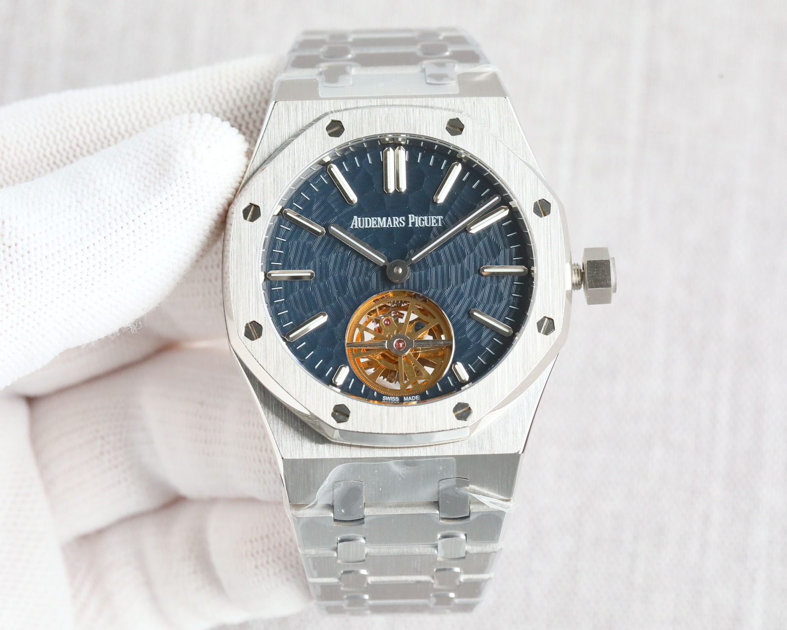 Audemars Piguet Royal Oak 41mm White / Rose Gold - watch1425 - Image 2
