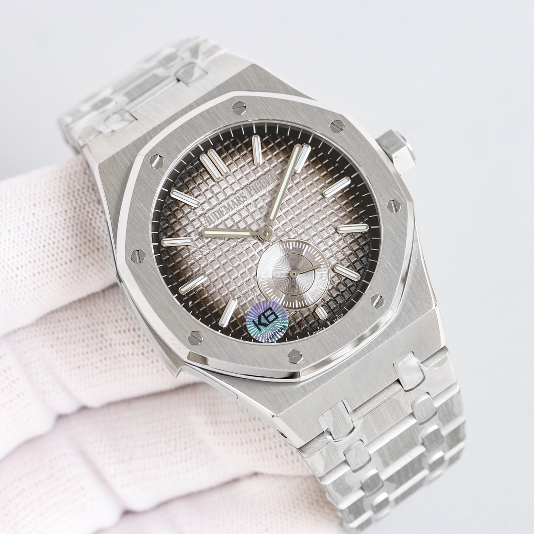 Audemars Piguet Royal Oak Silver - watch1645 - Image 2