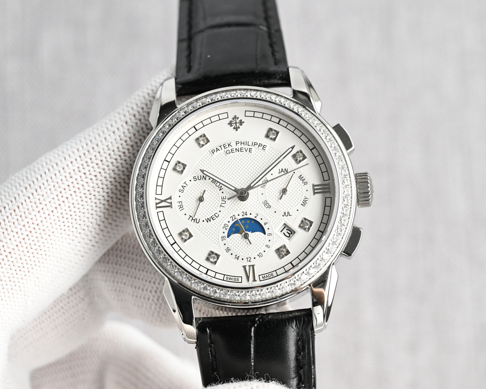 Patek Philippe Watch 42mm White / Gold - watch1780 - Image 2