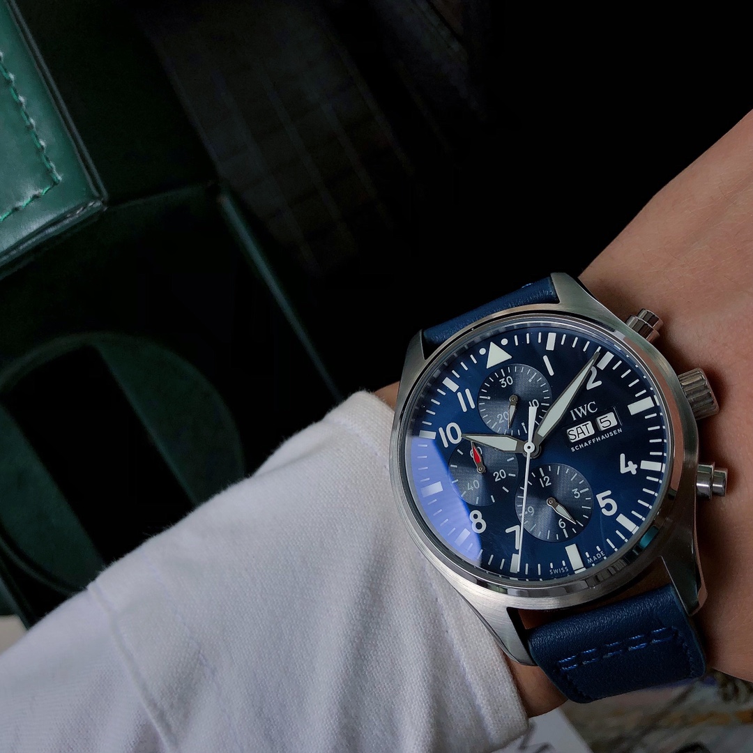 IWC Pilot 43mm Silver - watch1954 - Image 2
