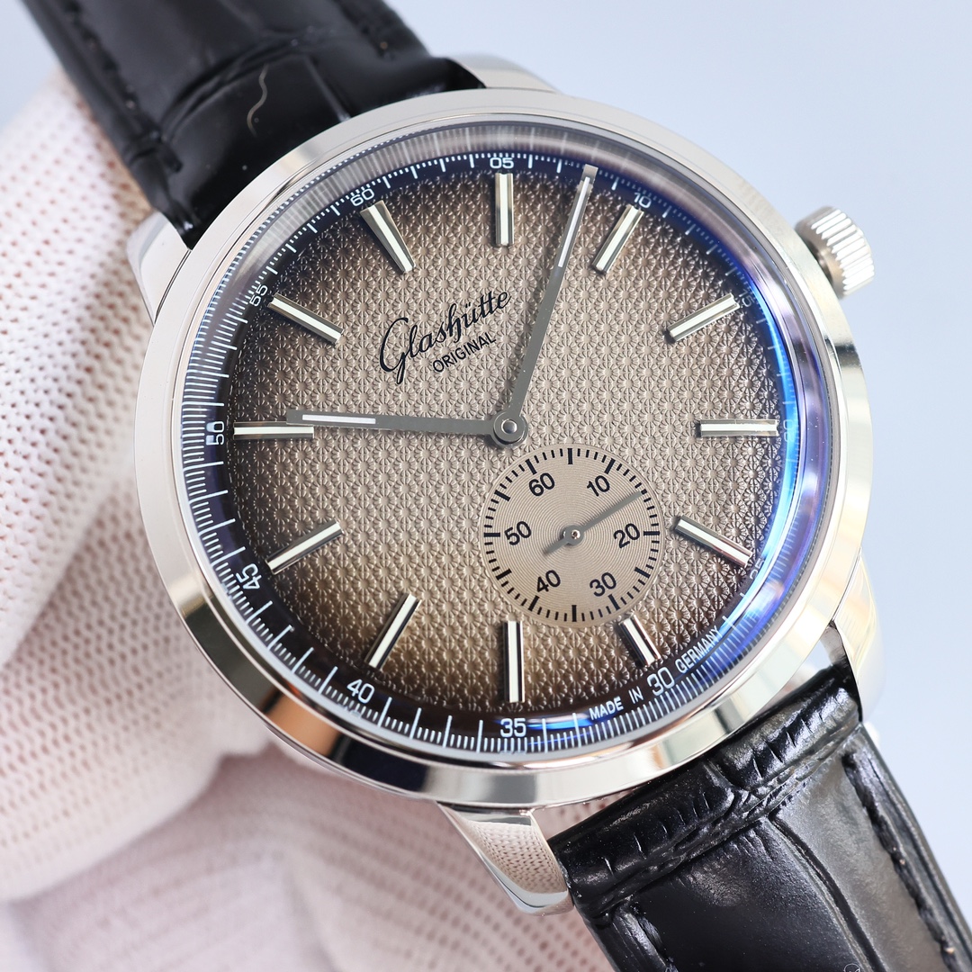 Classic Watch 42mm White / Rose Gold - watch1970 - Image 2