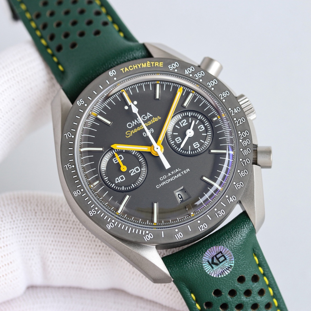 Omega Speedmaster 44.25mm Green / Gold - watch2018 - Image 2