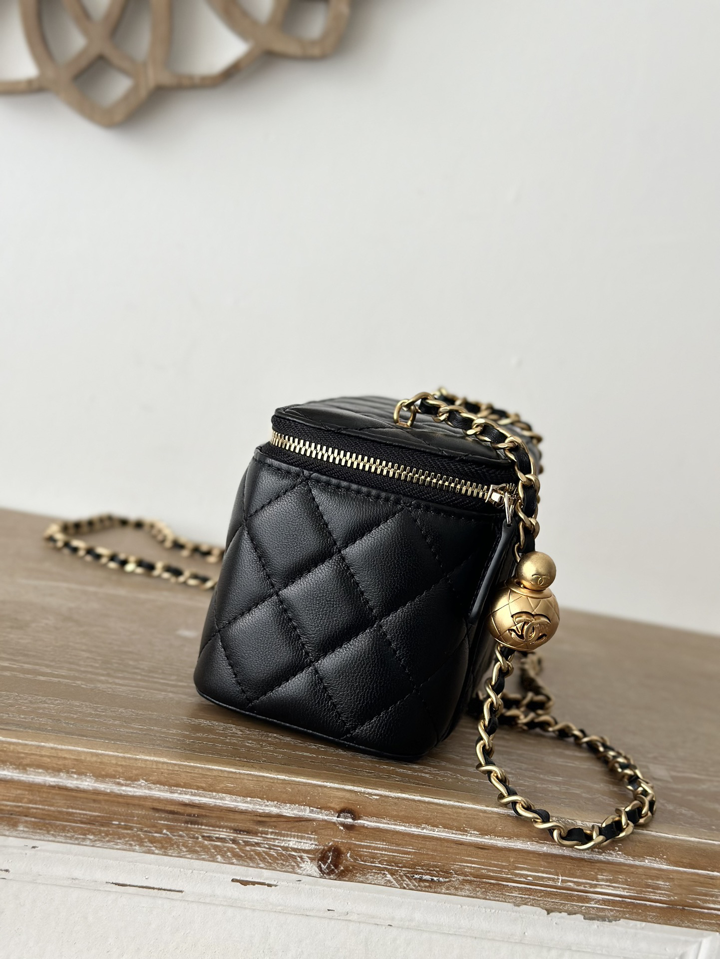 bag0085 Chanel Bag Large Black Gold Hardware - Image 3
