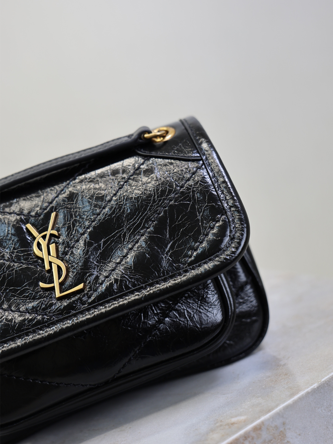 ysl0662 YSL NIKI Shoulder Bag Black Gold Hardware - Image 3