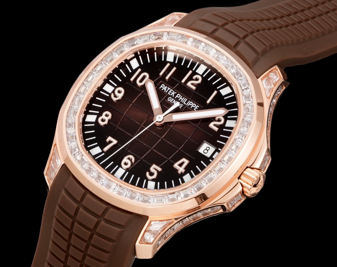 Patek Philippe Aquanaut - watch0151 - Image 3