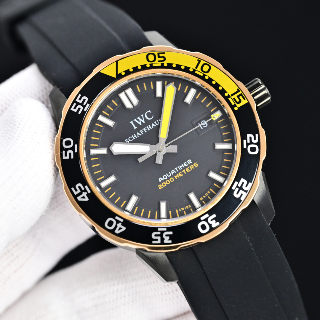 IWC Watch 44mm White / Silver - watch0259 - Image 3