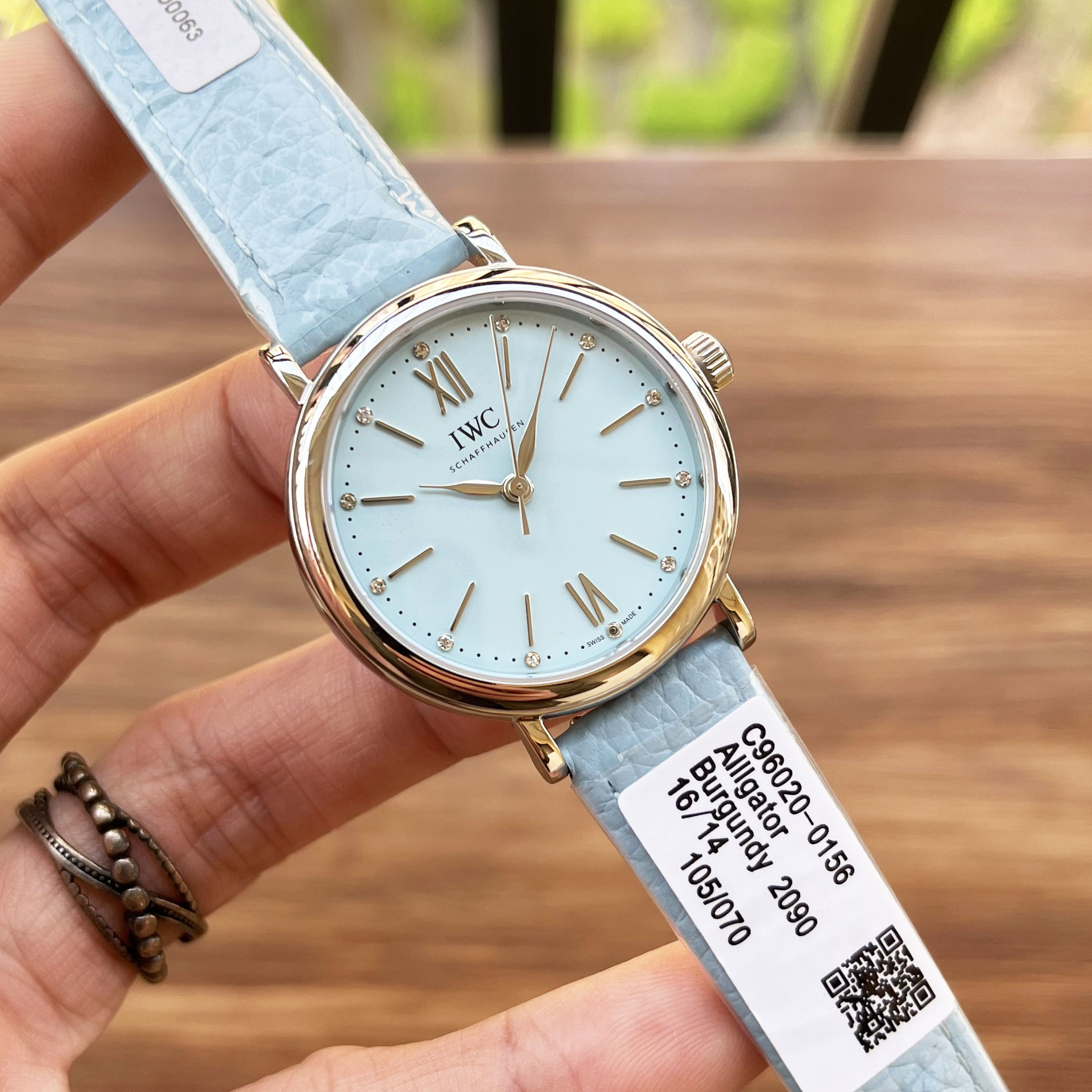 Classic Watch 34mm White / Gold - watch0396 - Image 3