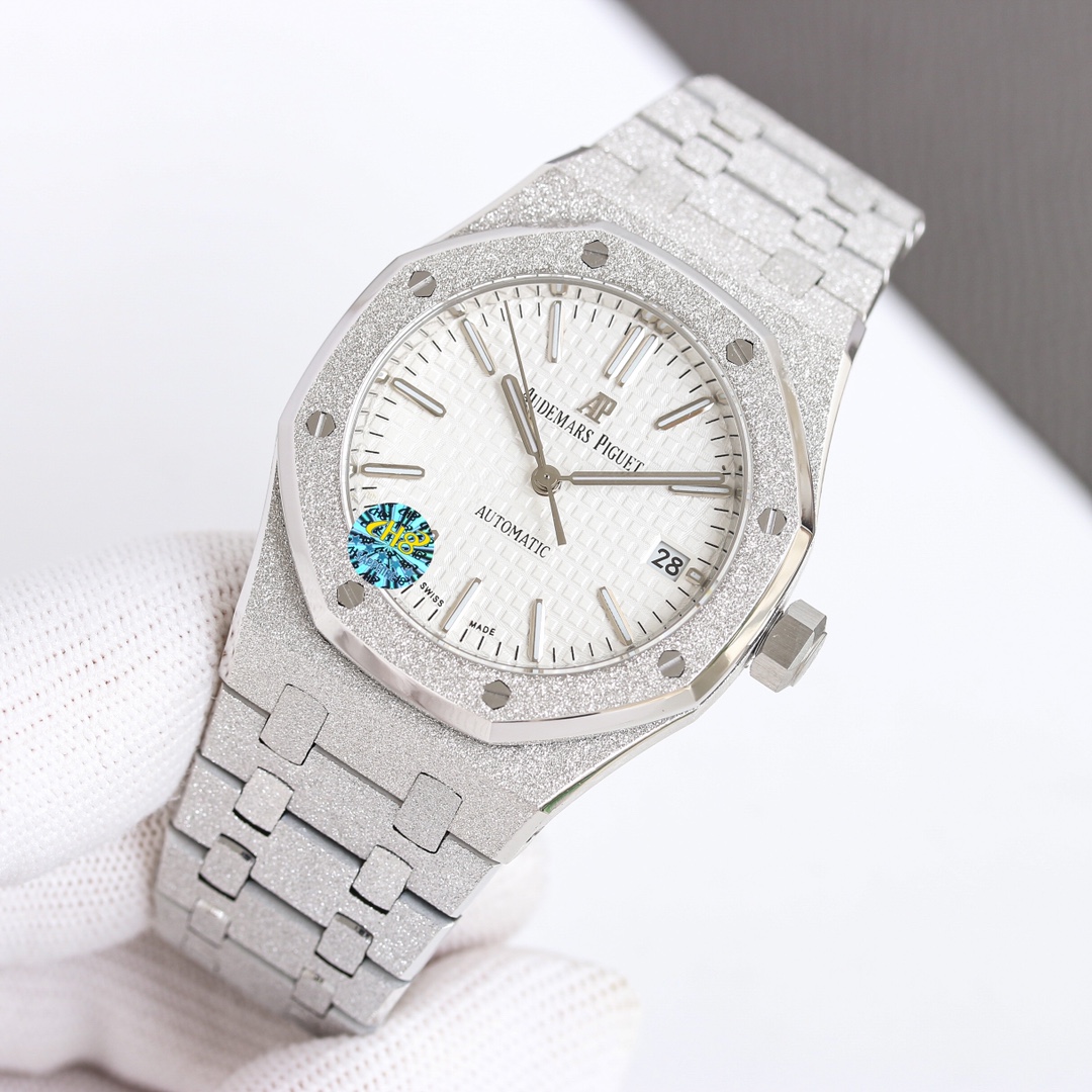 Audemars Piguet Royal Oak White / Gold - watch0401 - Image 3