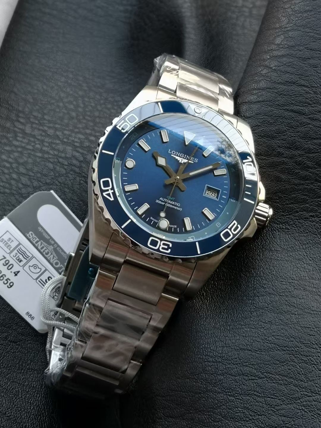 Longines Conquest 41mm Black / Blue - watch0463 - Image 3