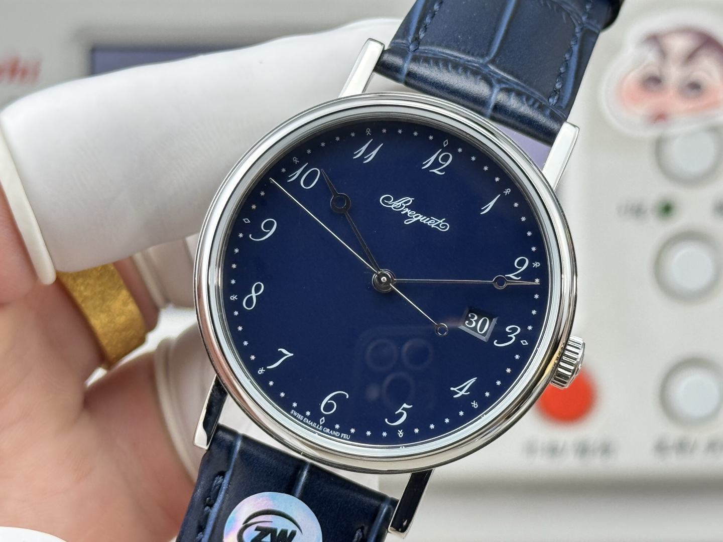 Classic Watch 38mm White / Rose Gold - watch0601 - Image 3