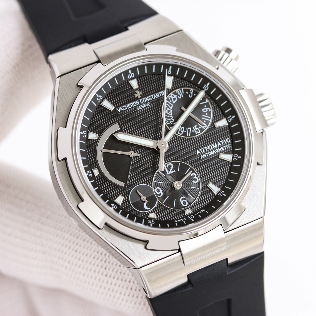 Vacheron Constantin Overseas 42mm White / Gold - watch0620 - Image 3