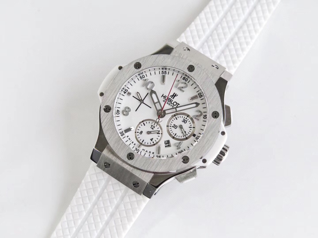 Hublot Big Bang 44mm White / Gold - watch0898 - Image 3
