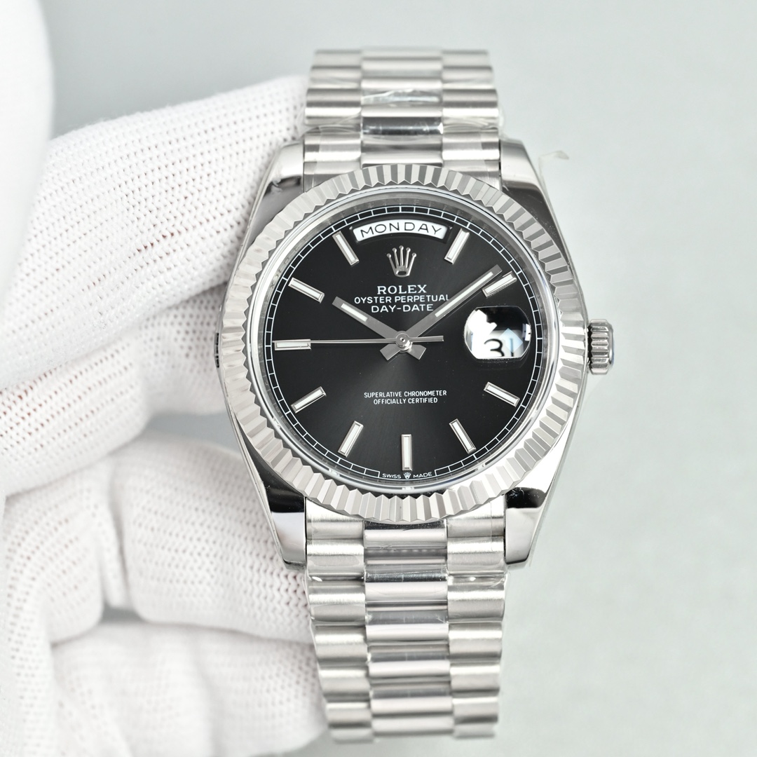 Rolex Day-Date 40mm Gold / Rose Gold - watch0909 - Image 3