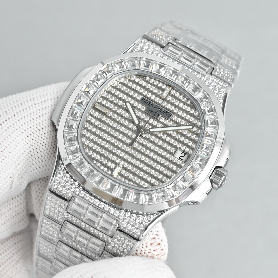 Patek Philippe Nautilus 40mm Gold / Rose Gold - watch0958 - Image 3