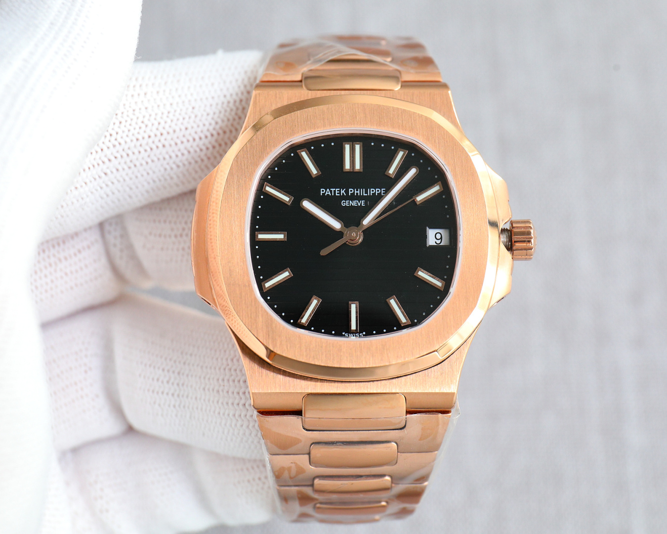 Patek Philippe Nautilus White / Blue - watch0970 - Image 3